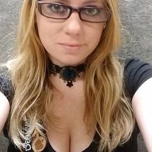 Meet your Posher, Deanna